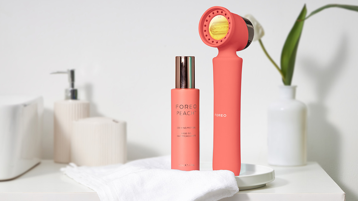 Meet PEACH™ 2: Innovative At-Home IPL Hair Removal Device | FOREO